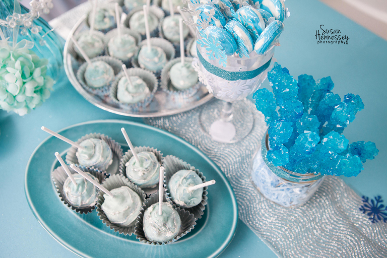 SusanHennessey_FrozenParty_Blog_16