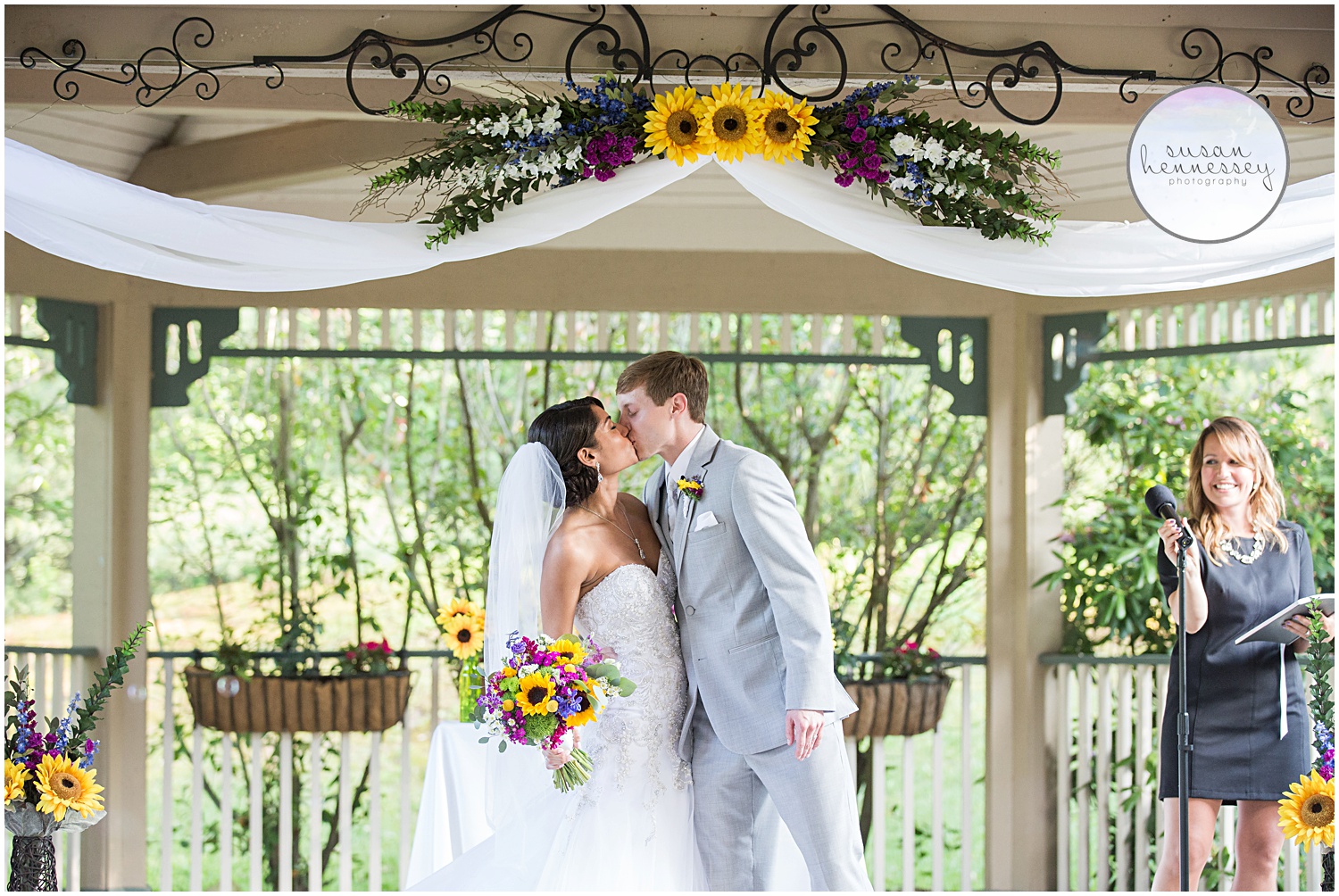 Bride & Groom share first kiss after they say "i do"!