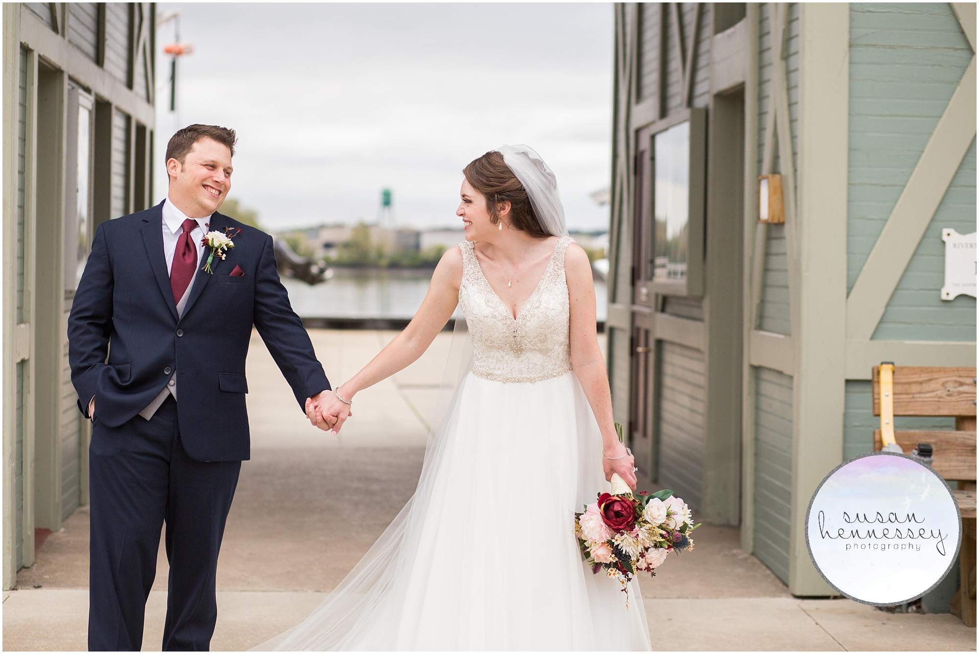 happy newlyweds at the Riverton Yacht Club