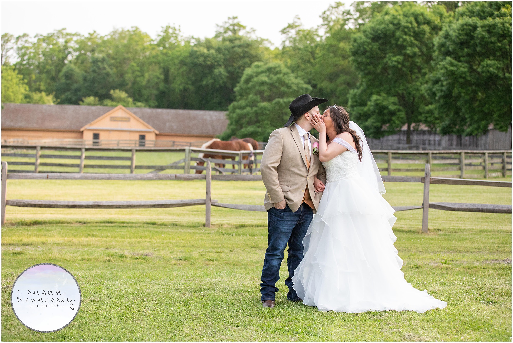 The Barn at Old Bethpage Wedding on Long island