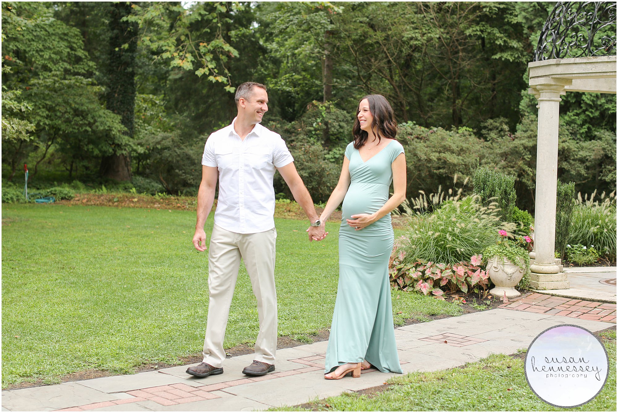 A summer maternity session at Sayen Gardens in South Jersey