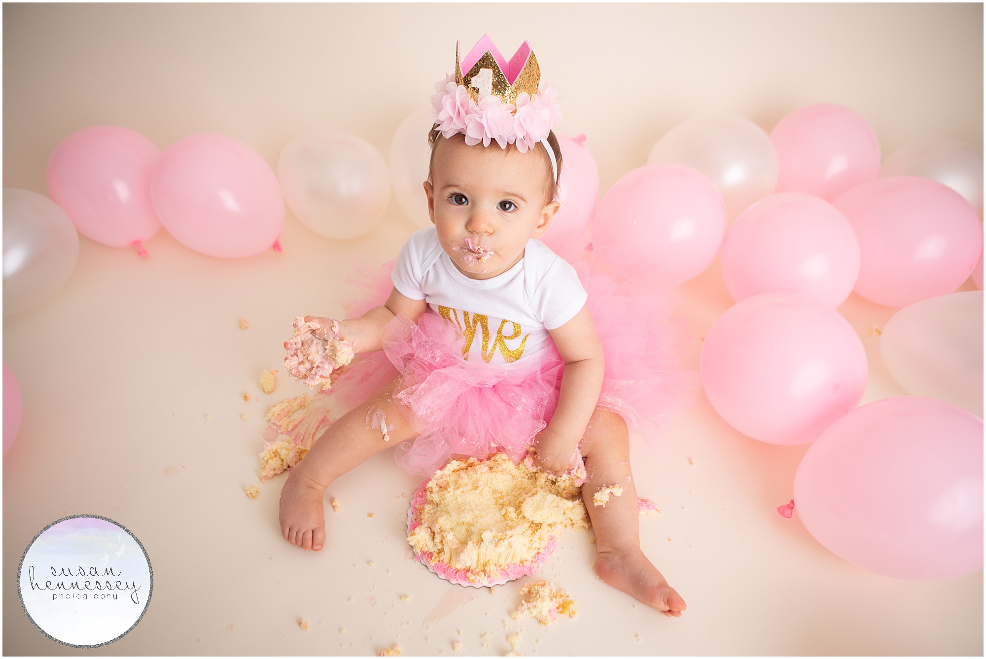 Pink and white themed first birthday photos