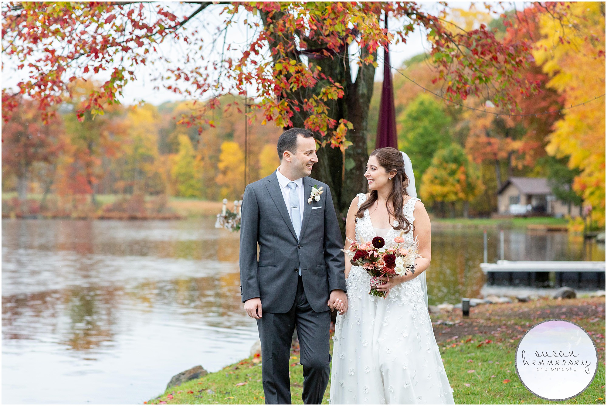 An intimate Andre's Lakeside Dining Microwedding