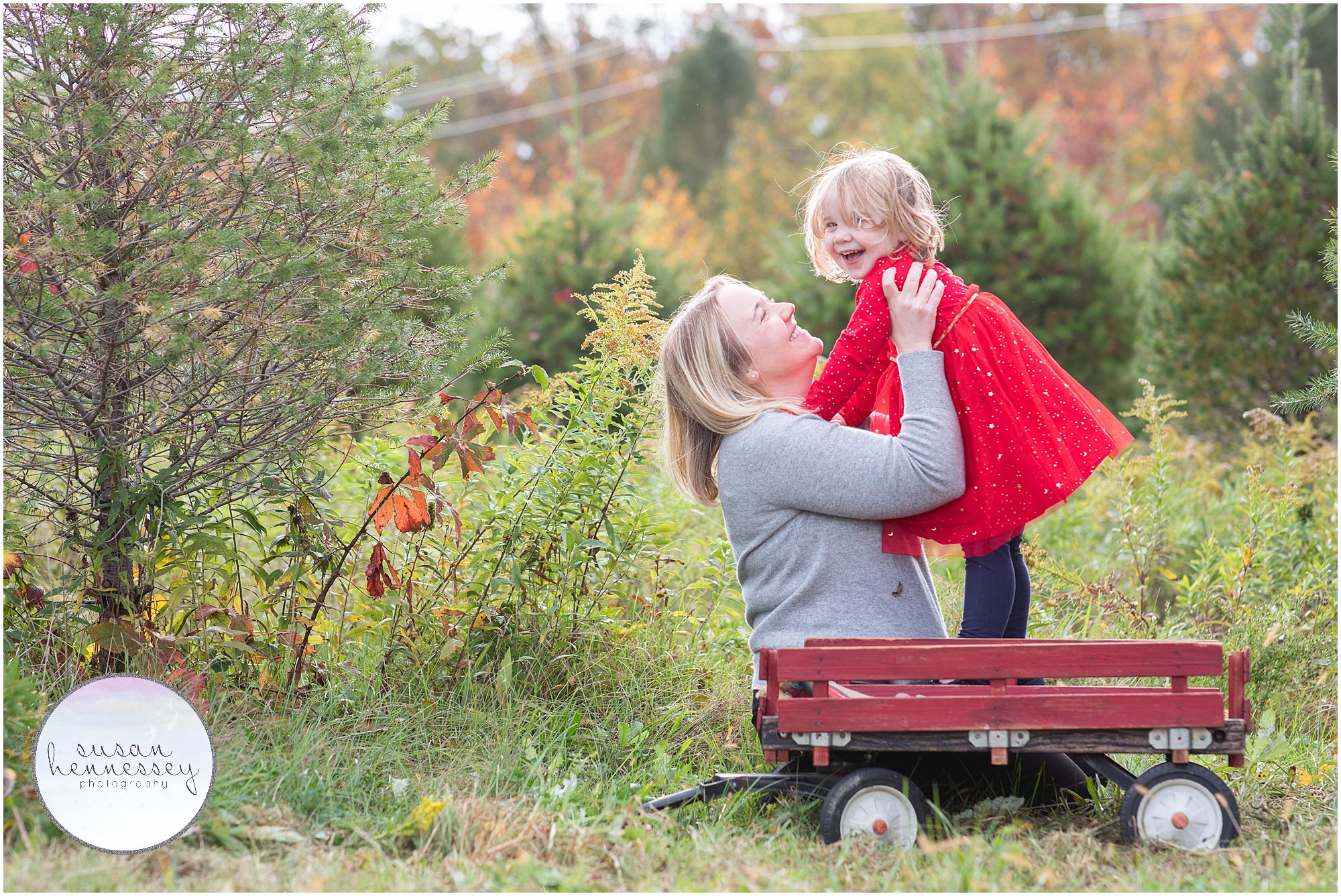 A Christmas Tree Farm is the perfect location for your South Jersey holiday family photo session