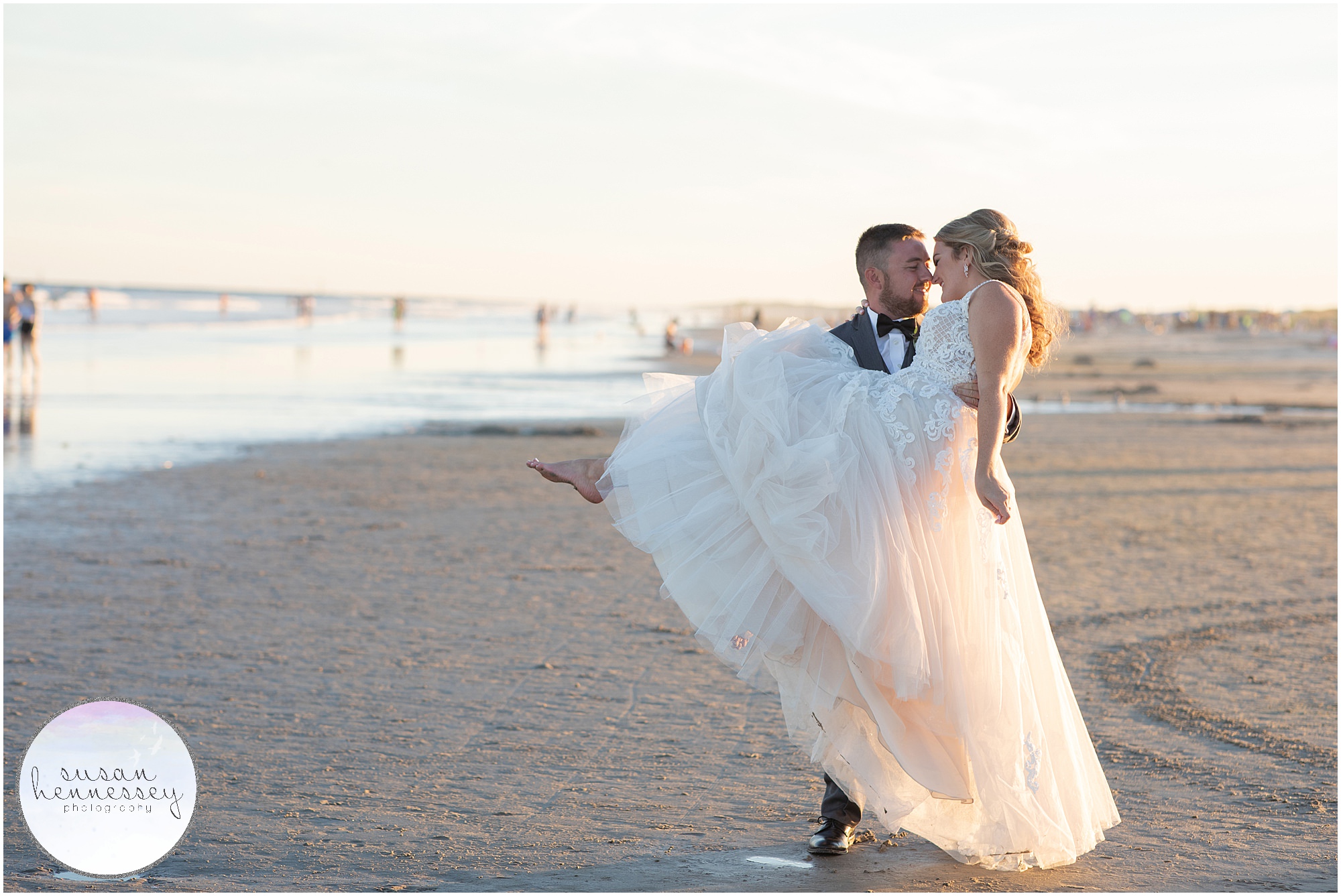 Susan Hennessey Photography Best of 2020 Weddings - Sunset photos at ICONA Diamond Beach wedding