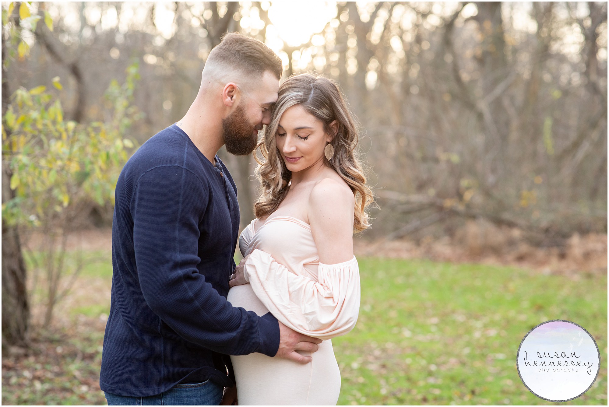 Susan Hennessey Photography, a South Jersey photographer offers a bump to baby collection that includes the maternity and newborn sessions. 