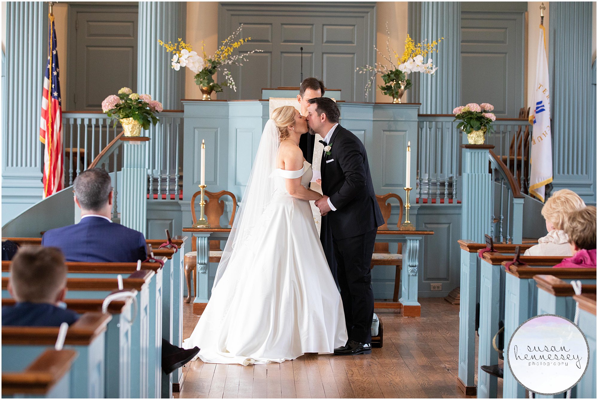 Planning a Micro Wedding? Erica and Alex tied the knot The First Presbyterian Church of Moorestown