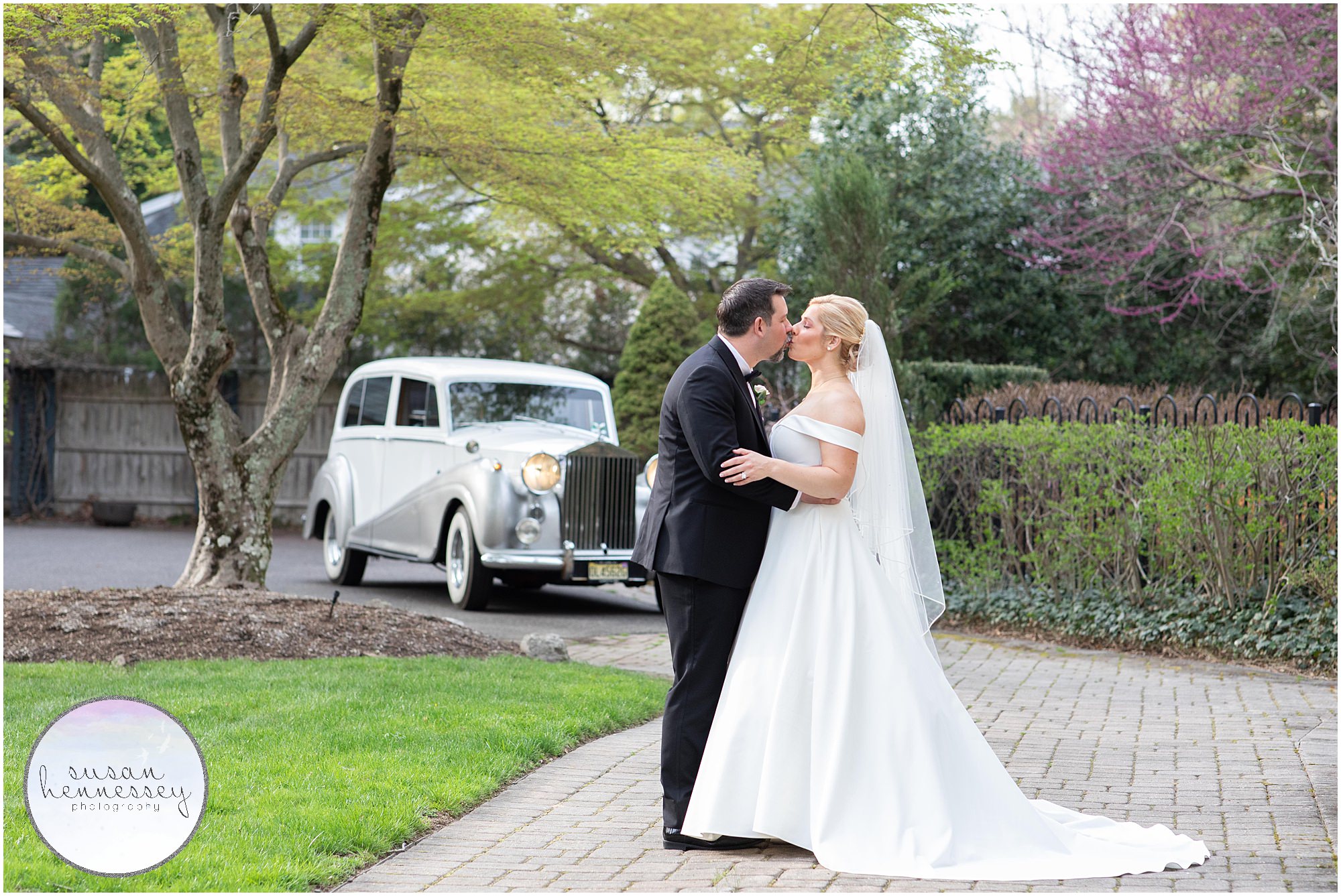 Planning a Micro Wedding? A vintage Rolls Royce is beautiful for portraits.